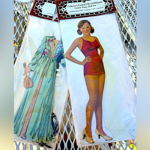 Vintage 1993 Movie Star Cutout Paper Doll Set/2 Lana Turner,Paulette Goddard - Picture 14 of 15